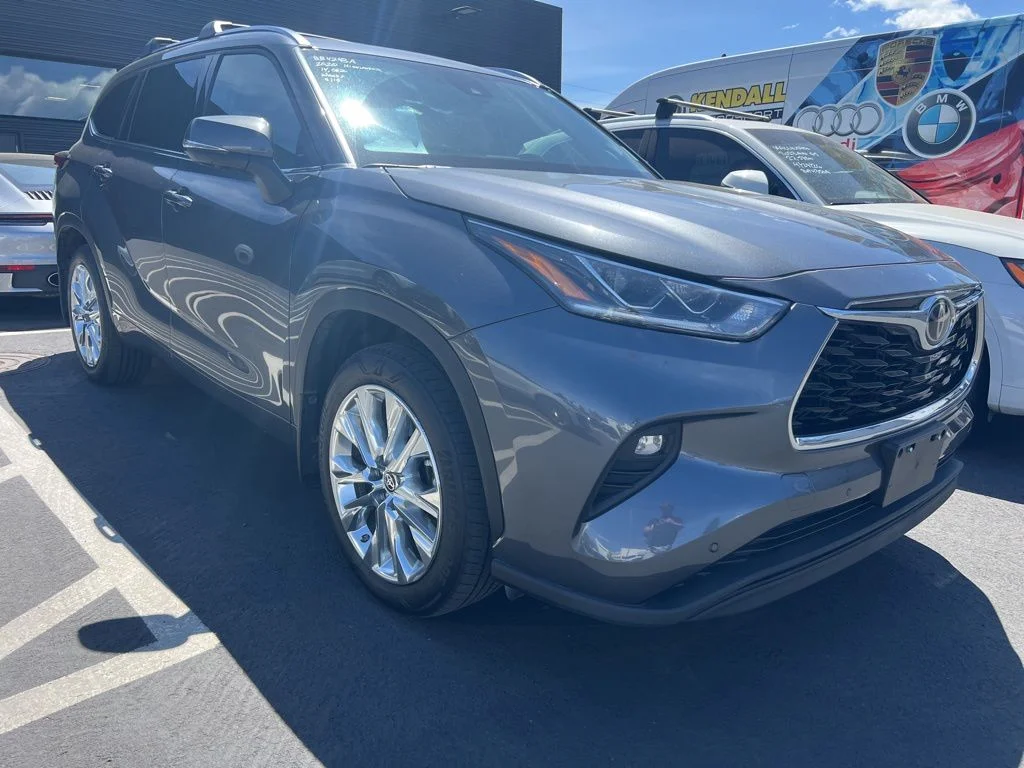 2020 Toyota Highlander Limited 4x4 V6's photo