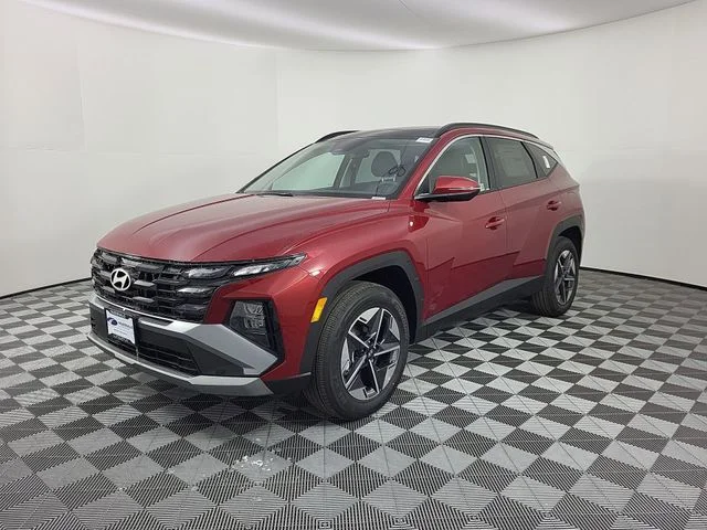 Used 2025 Red Hyundai SEL Convenience image 4