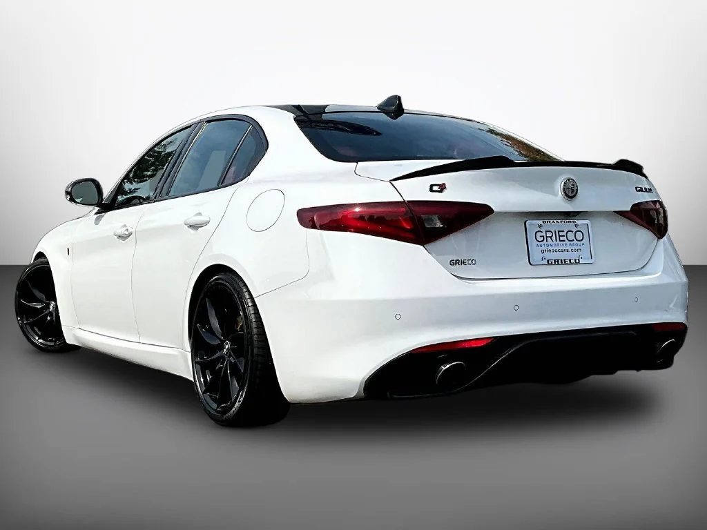 Used 2020 Alfa White Alfa Romeo Base image 5
