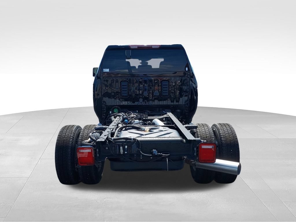 New 2026 Onyx Black GMC SLE image 7