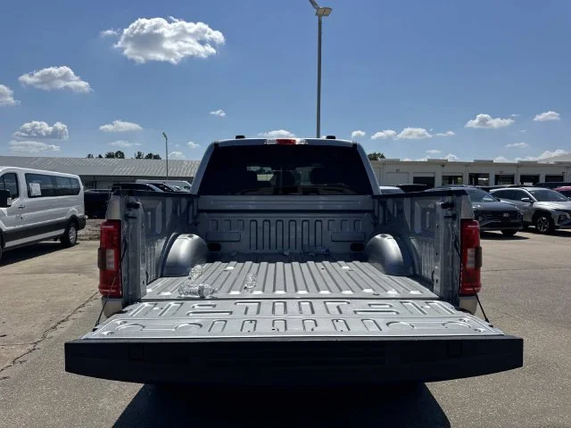 Used 2023 Silver Ford XLT image 29