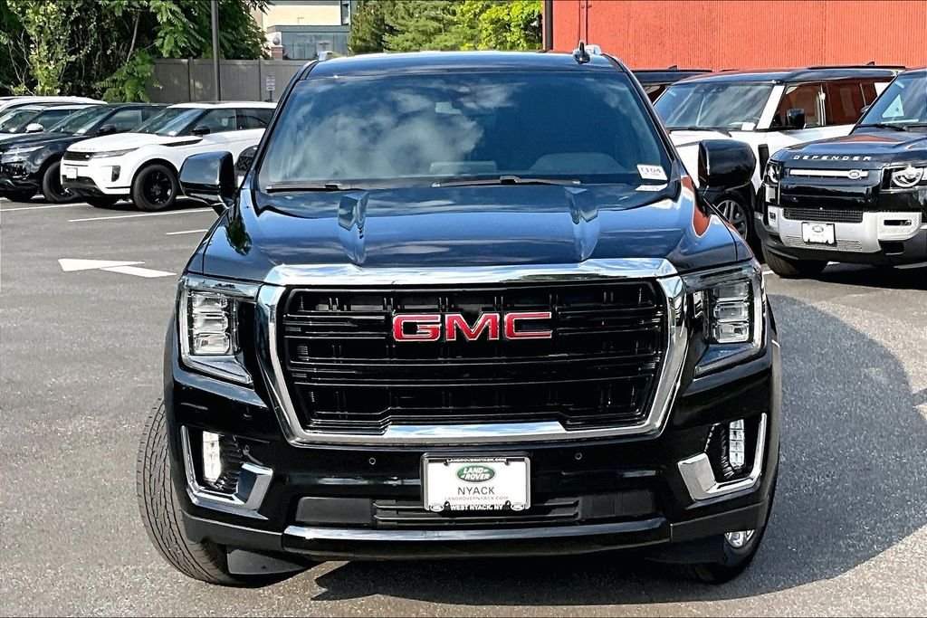 Used 2022 Black GMC SLE image 3