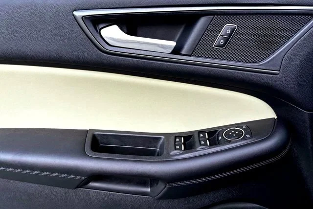New 2024 Stone Blue Metallic Ford SE image 19