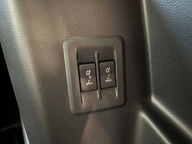 Used 2026 Atomic Silver Lexus 550 Luxury+ image 35