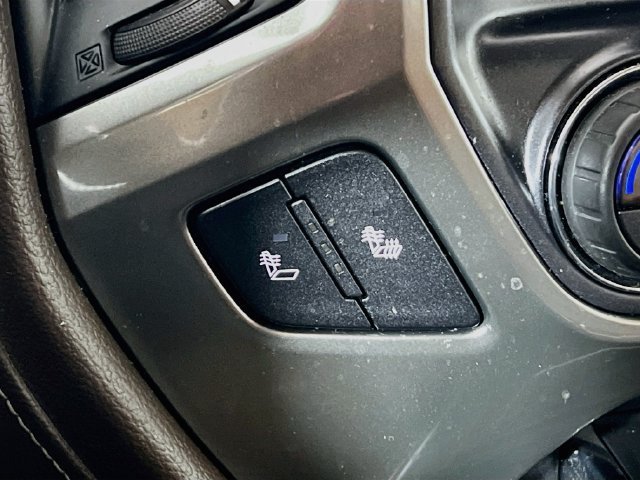 Used 2018 SUMMIT WHITE Chevrolet LTZ image 20