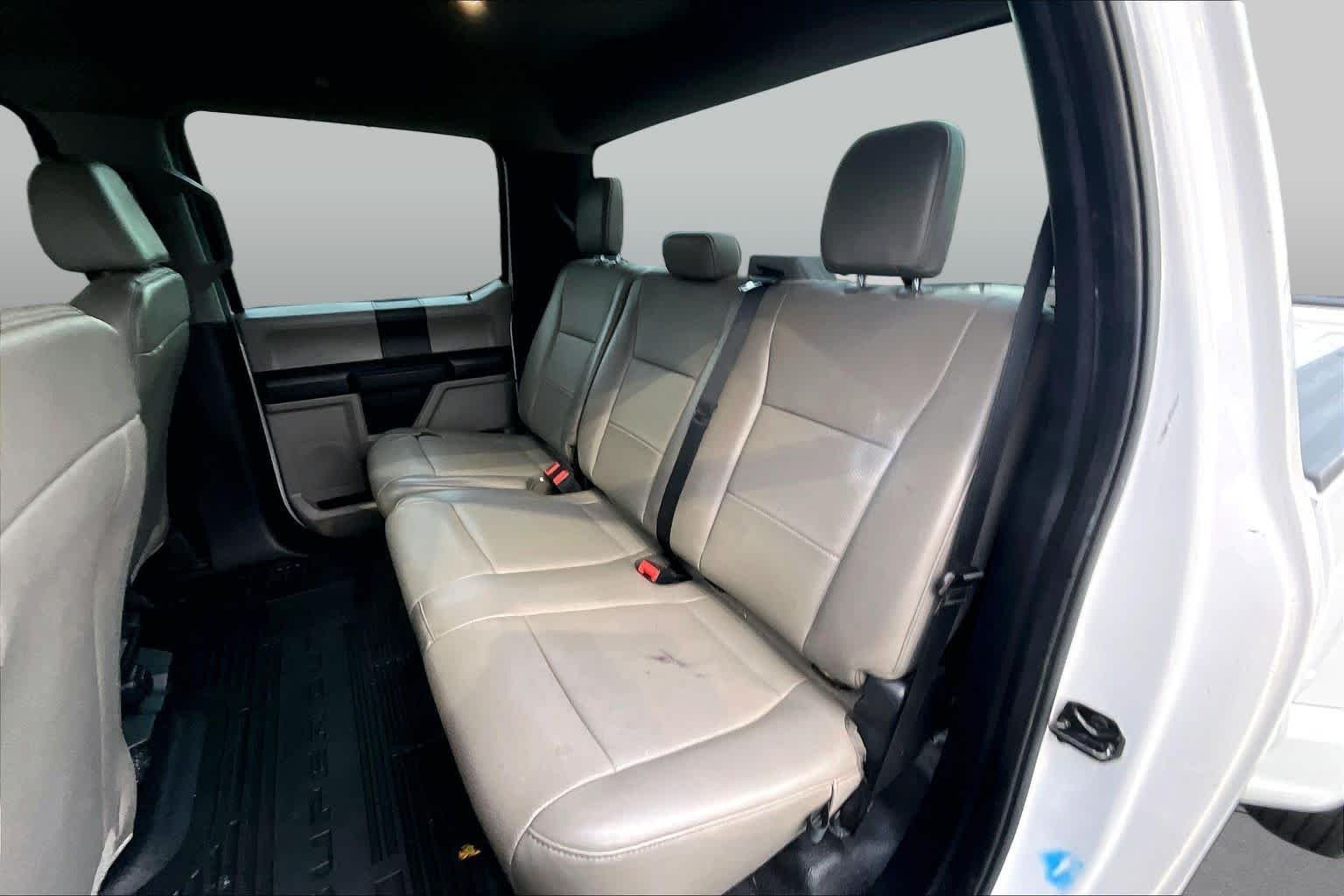 Used 2020 Oxford White Ford XL image 20
