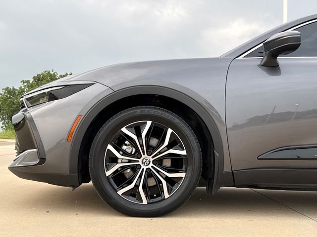 Used 2023 Gray Toyota Limited image 5