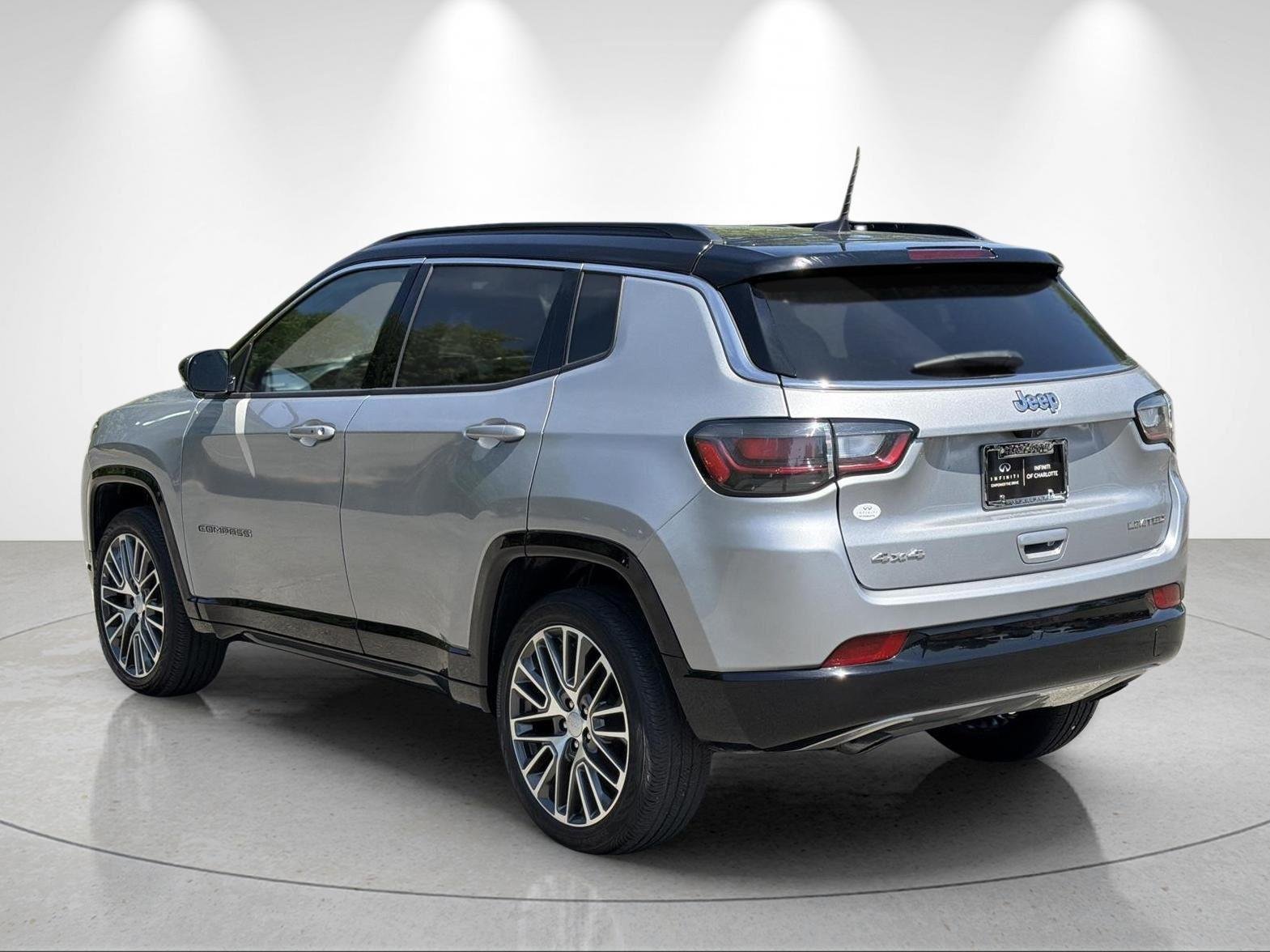 Used 2023 Billet Silver Metallic Clearcoat Jeep Limited image 3