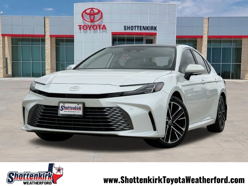 Used 2025 Beige Toyota XLE image 1