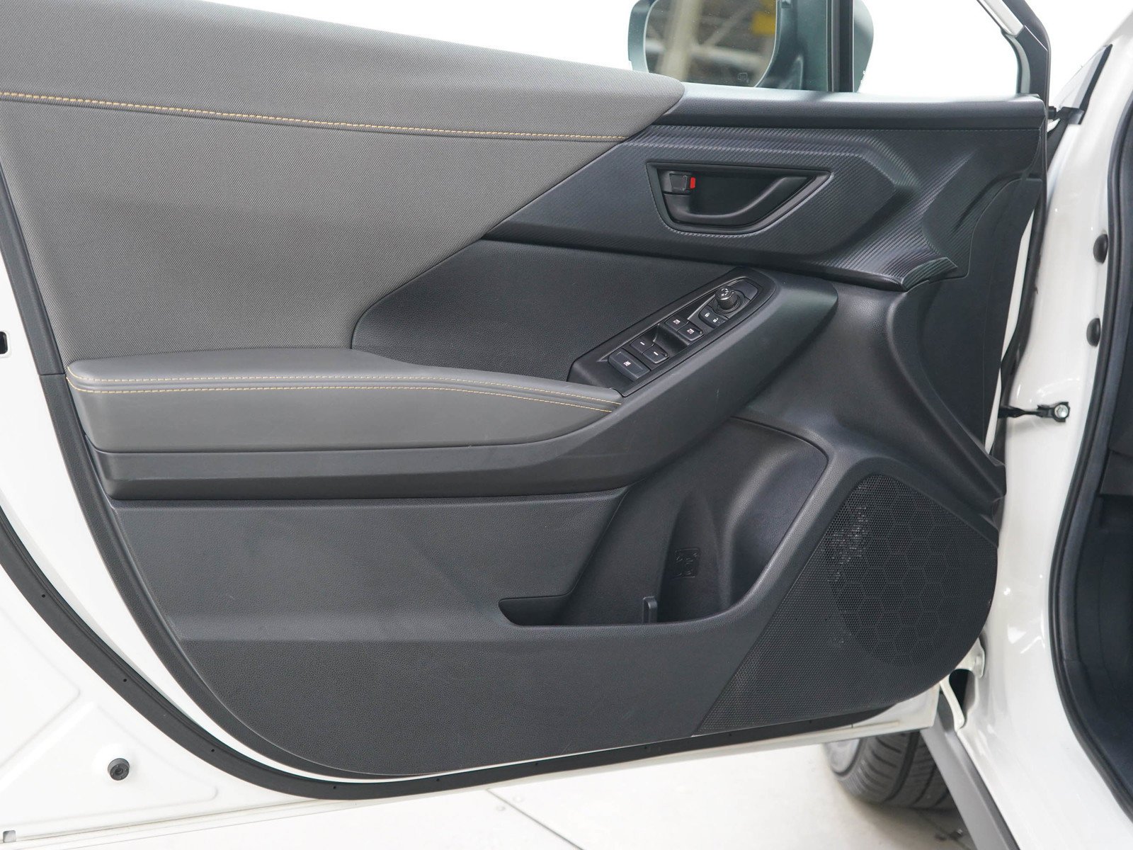 Used 2025 Crystal White Pearl Subaru Sport image 18