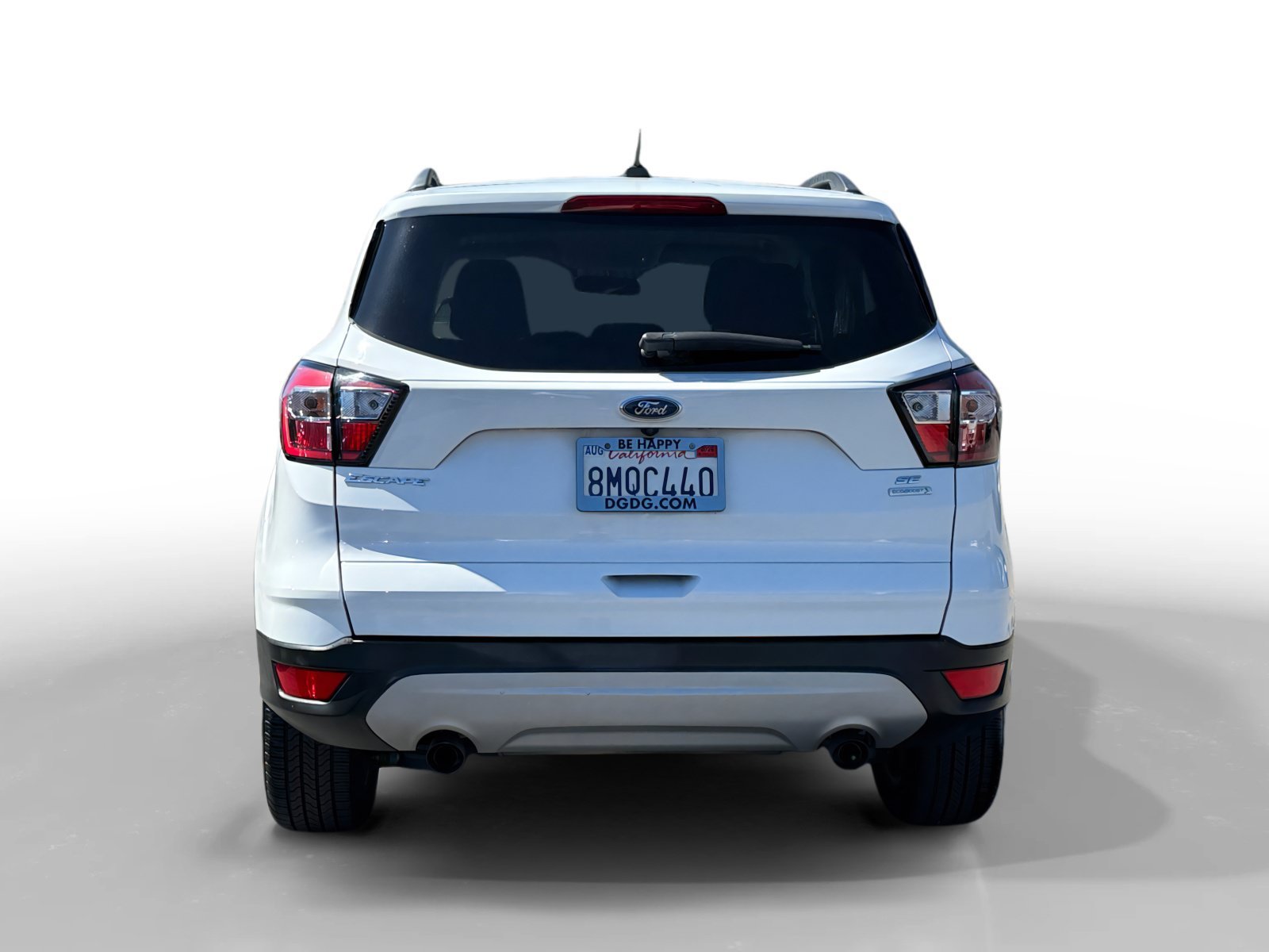 Used 2018 Oxford White Ford SE image 4
