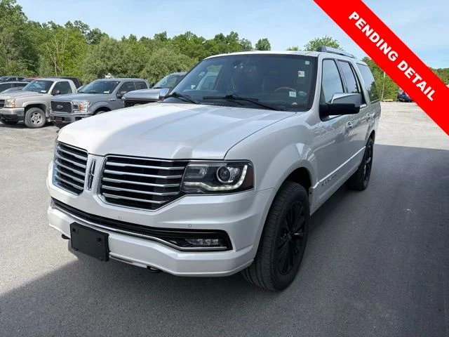 2016 Lincoln Navigator 4x4 Select's photo