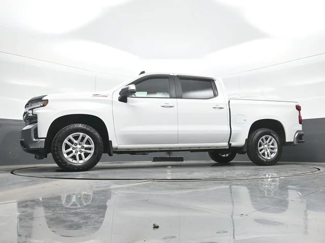 Used 2020 White Chevrolet LT image 21