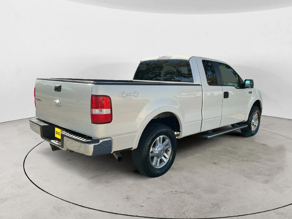 Used 2007 White Ford Lariat image 8