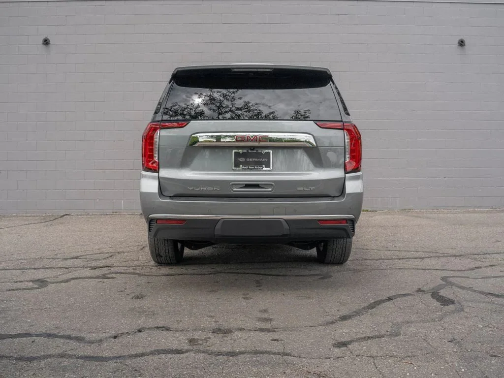 Used 2023 STERLING METALLIC GMC SLT image 6