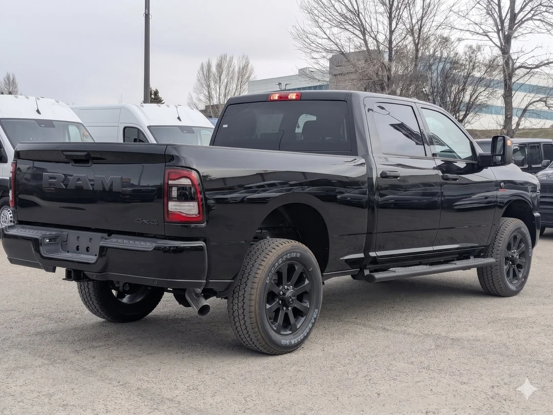 New 2026 Black RAM Black Express - - 6.7L Cummins HO  - Pkg 24C  - 5th Wheel/Gooseneck Prep  - 20 Black Wheels & More! image 8