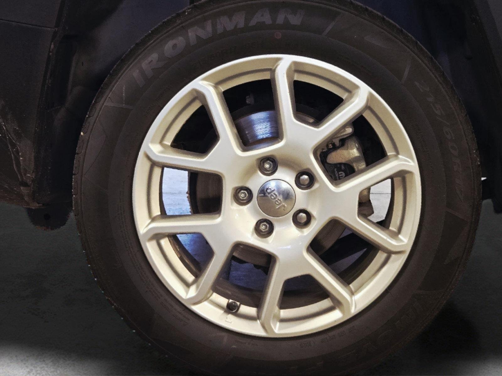 Used 2020 Sting-Gray Clearcoat Jeep Latitude image 55