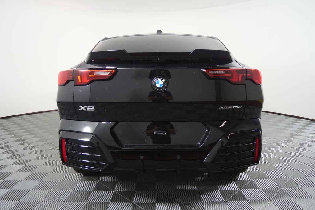 New 2026 Black Sapphire Metallic BMW xDrive28i image 4