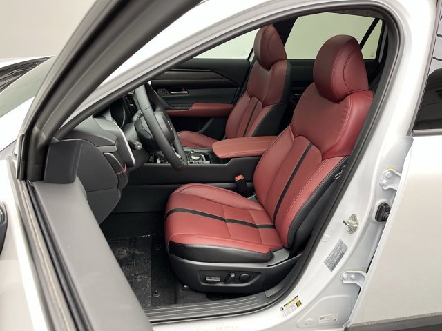 New 2026 Wind Chill Pearl Mazda Premium image 9