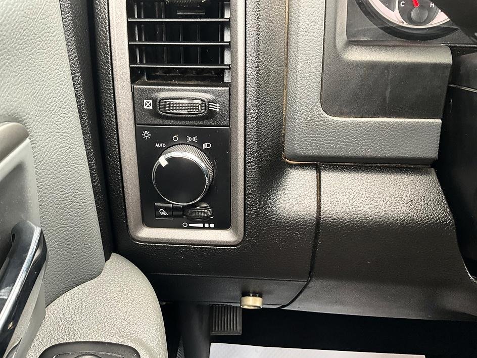 Used 2018 White Ram Tradesman image 15