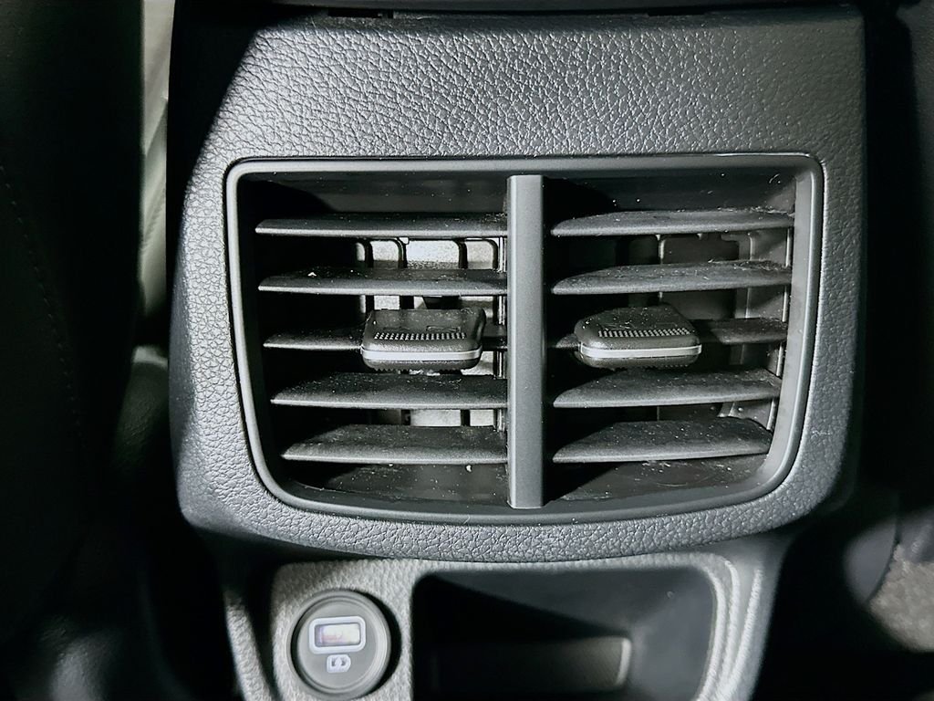 Used 2022 Orange Kia S image 25