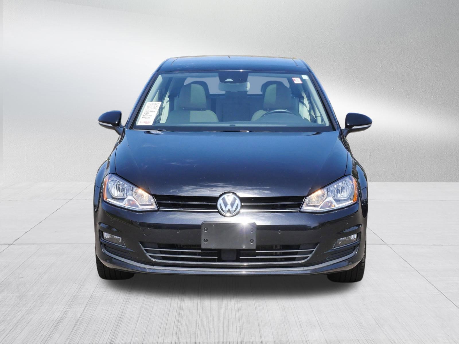 Used 2016 Volkswagen Golf TSI SE with VIN 3VW217AU8GM010358 for sale in Burnsville, Minnesota