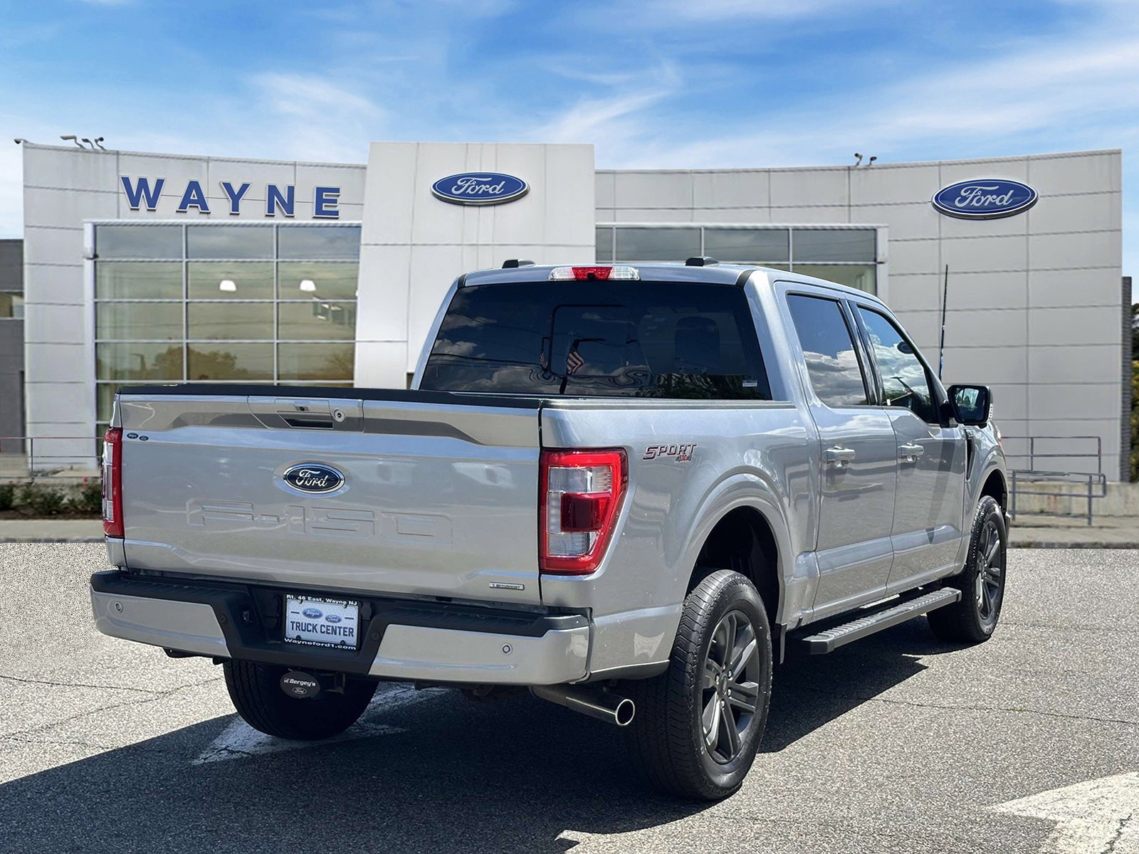 Certified Used 2023 Silver Metallic Ford LARIAT image 5