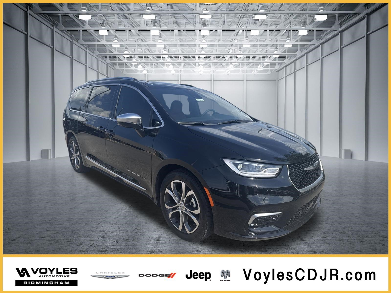 2026 Chrysler Pacifica Pinnacle's photo