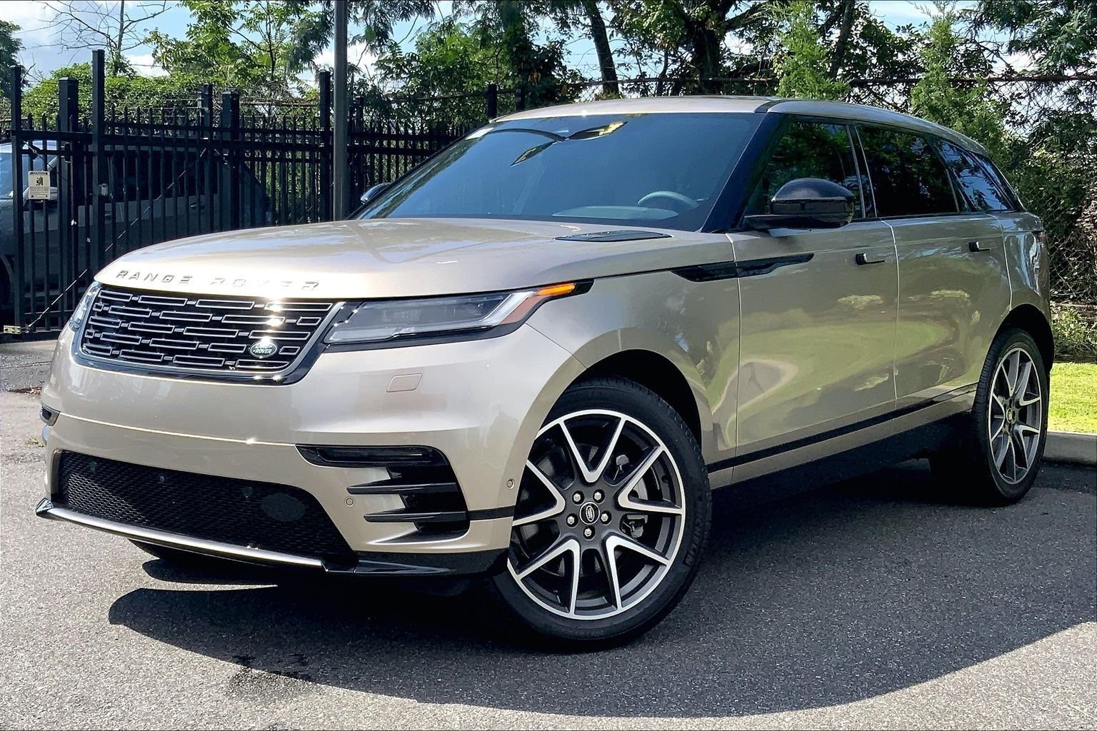 2026 Land Rover Range Rover Velar