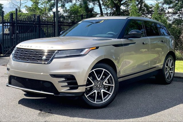 2026 Land Rover Range Rover Velar Dynamic SE