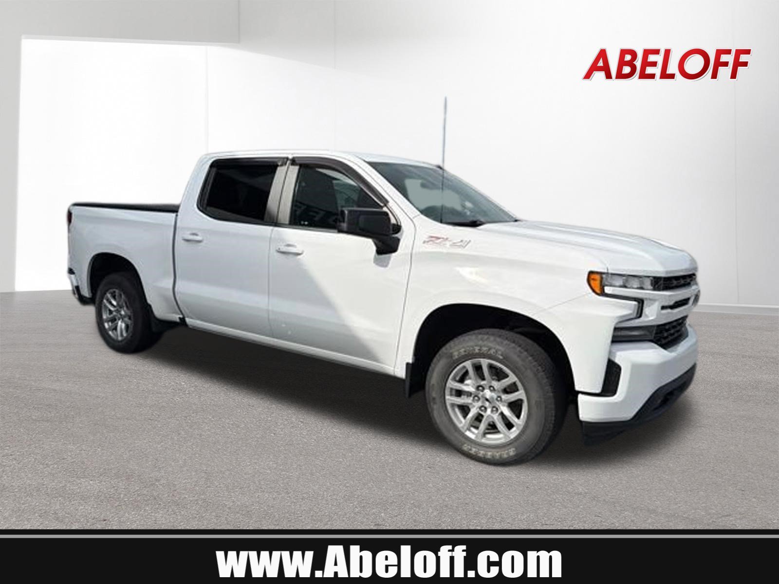 Used 2021 Summit White Chevrolet RST image 1