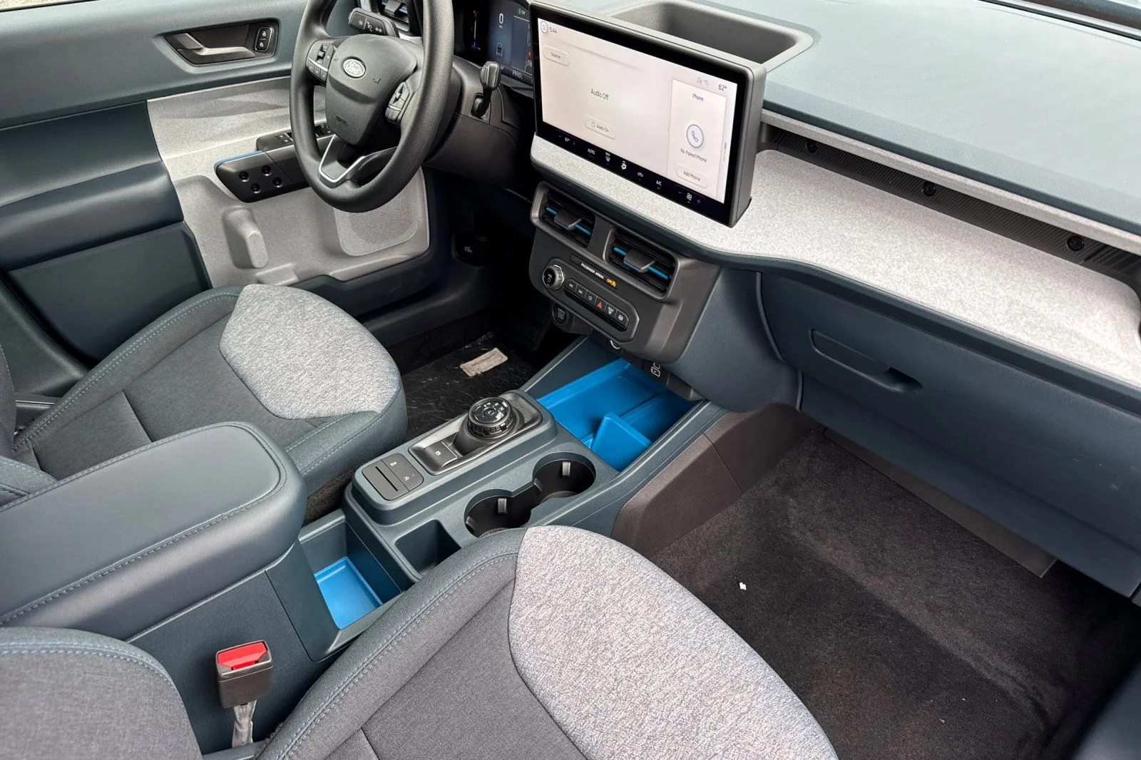 New 2026 Azure Gray Metallic Tri-Coat Ford XLT image 16