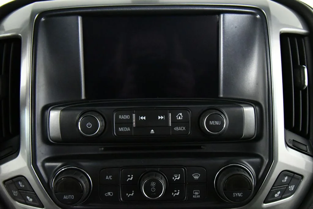 Used 2015 White Chevrolet LTZ image 4