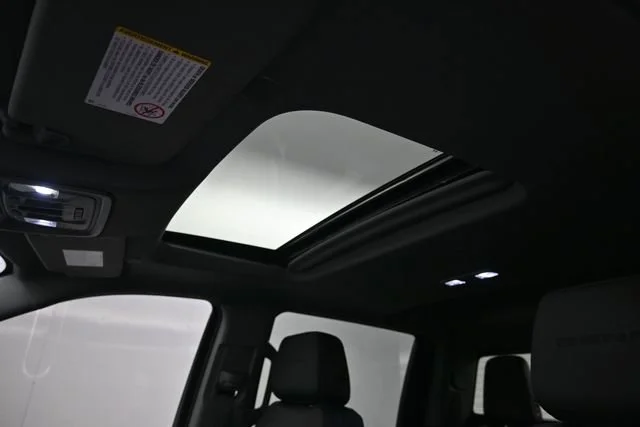 Used 2023 Onyx Black GMC Denali image 19