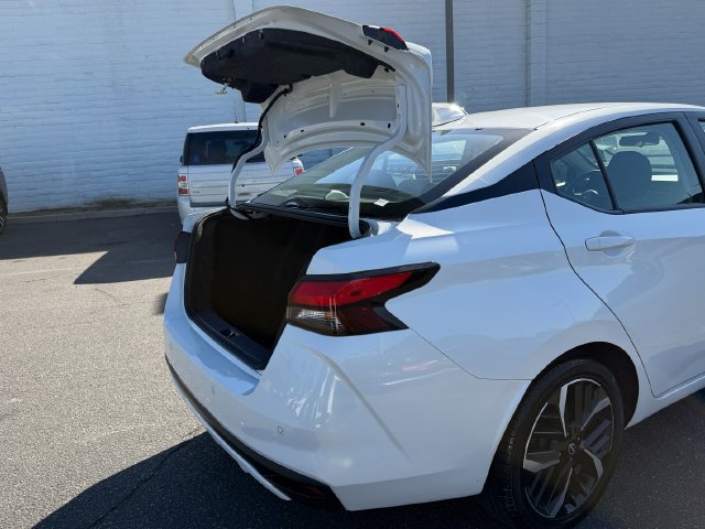 Used 2024 White Nissan 1.6 SR image 8