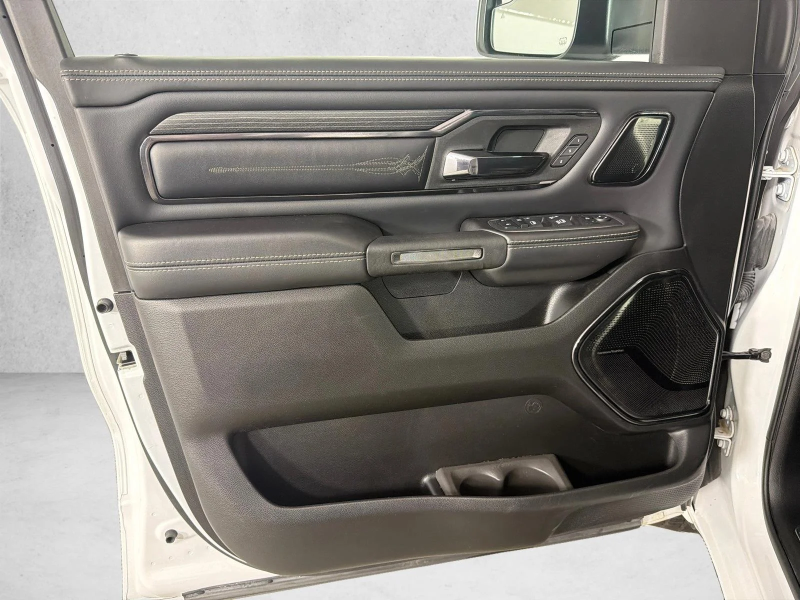 Used 2023 White Ram Limited image 11