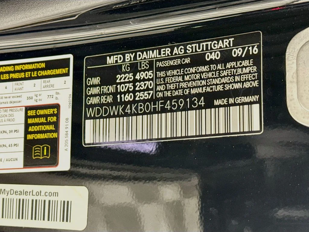 Used 2017  Mercedes-Benz C 300 image 31