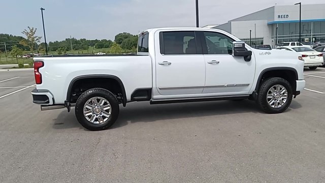 2026 Chevrolet Silverado 3500HD High Country - Photo 9