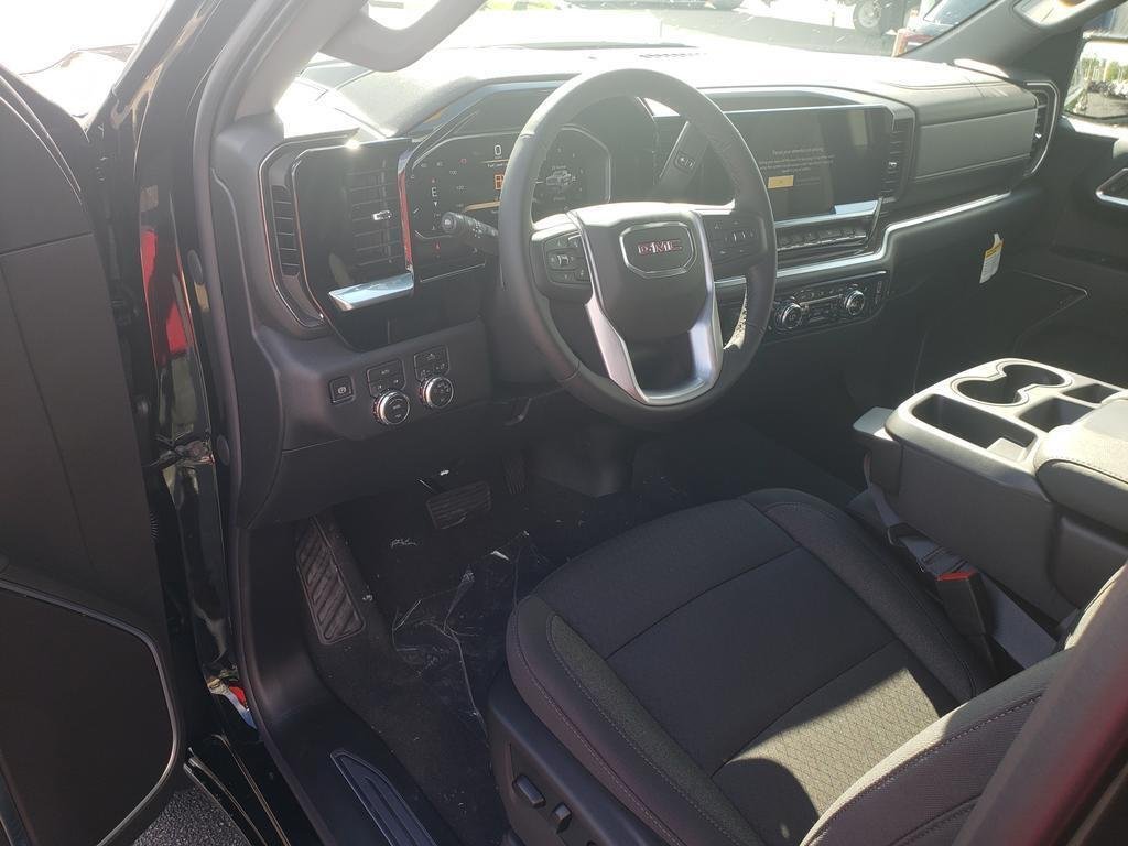 New 2026 Onyx Black GMC Elevation image 11
