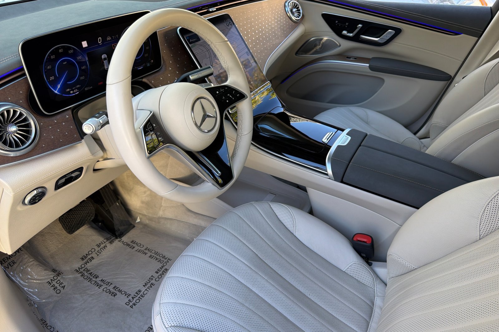 Certified Used 2023 White Mercedes-Benz 450 image 7