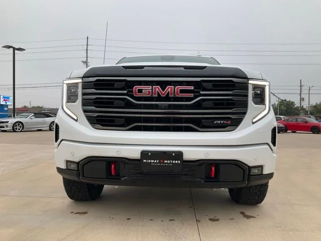 Used 2025 White GMC AT4 image 49