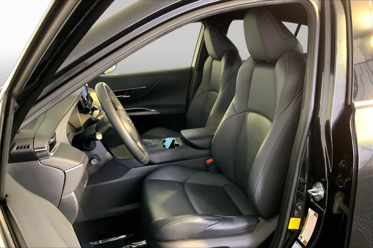 Used 2022 Celestial Black Toyota XLE image 9