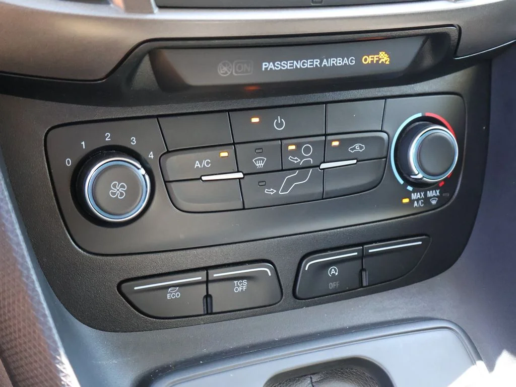 Used 2020 White Ford XL image 30