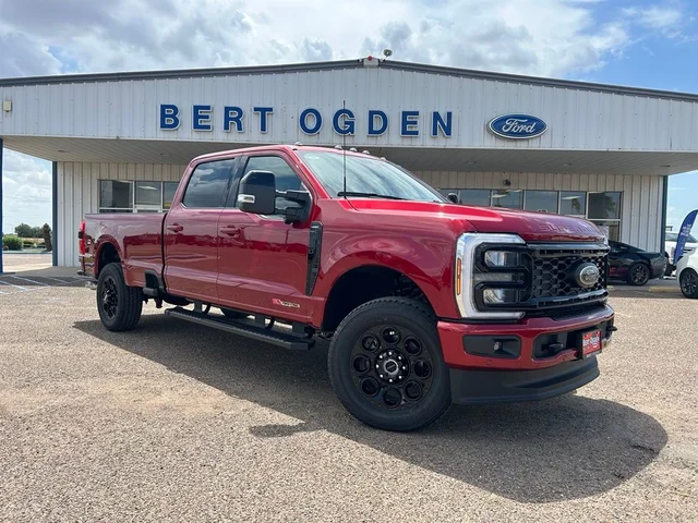 2026 Ford Super Duty F-350® Lariat®