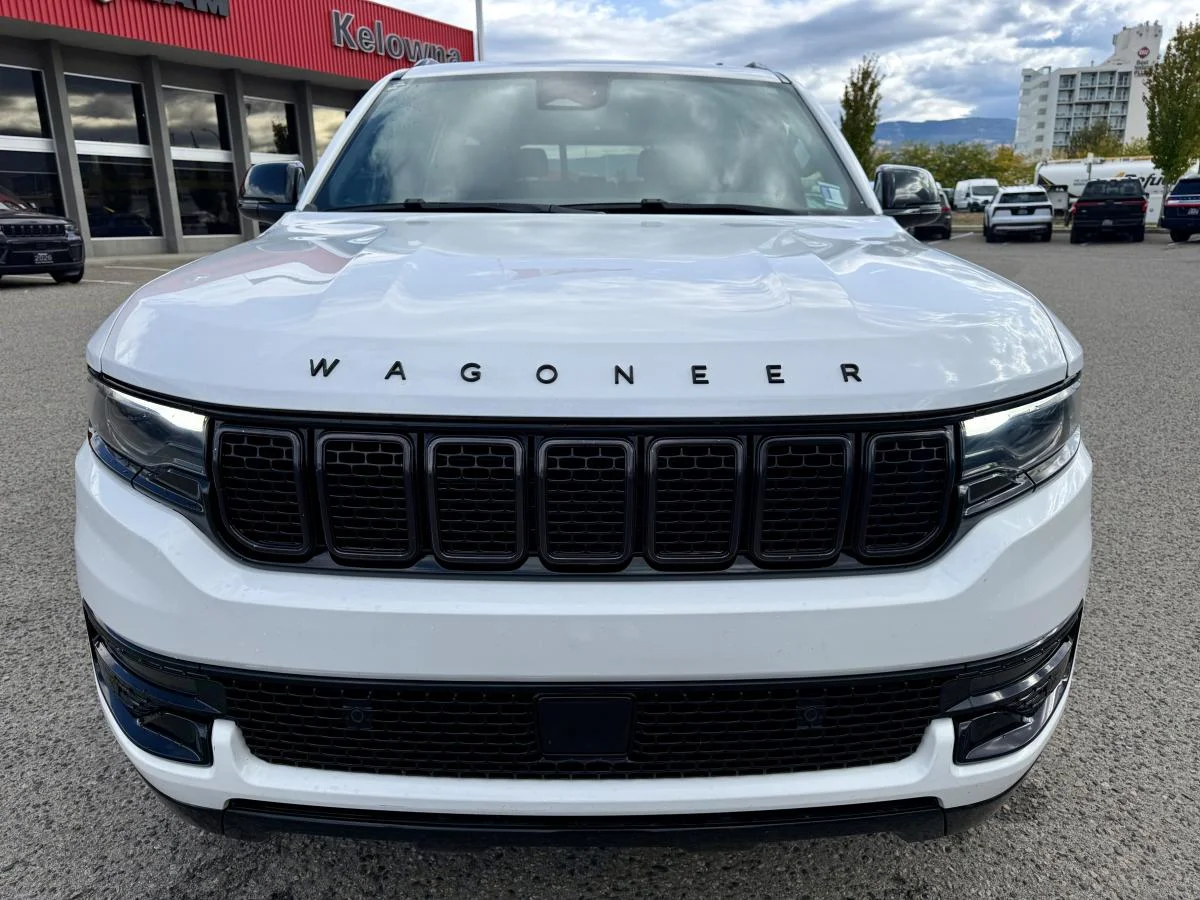 Used 2024 White Jeep Series II Carbide 4x4 image 2