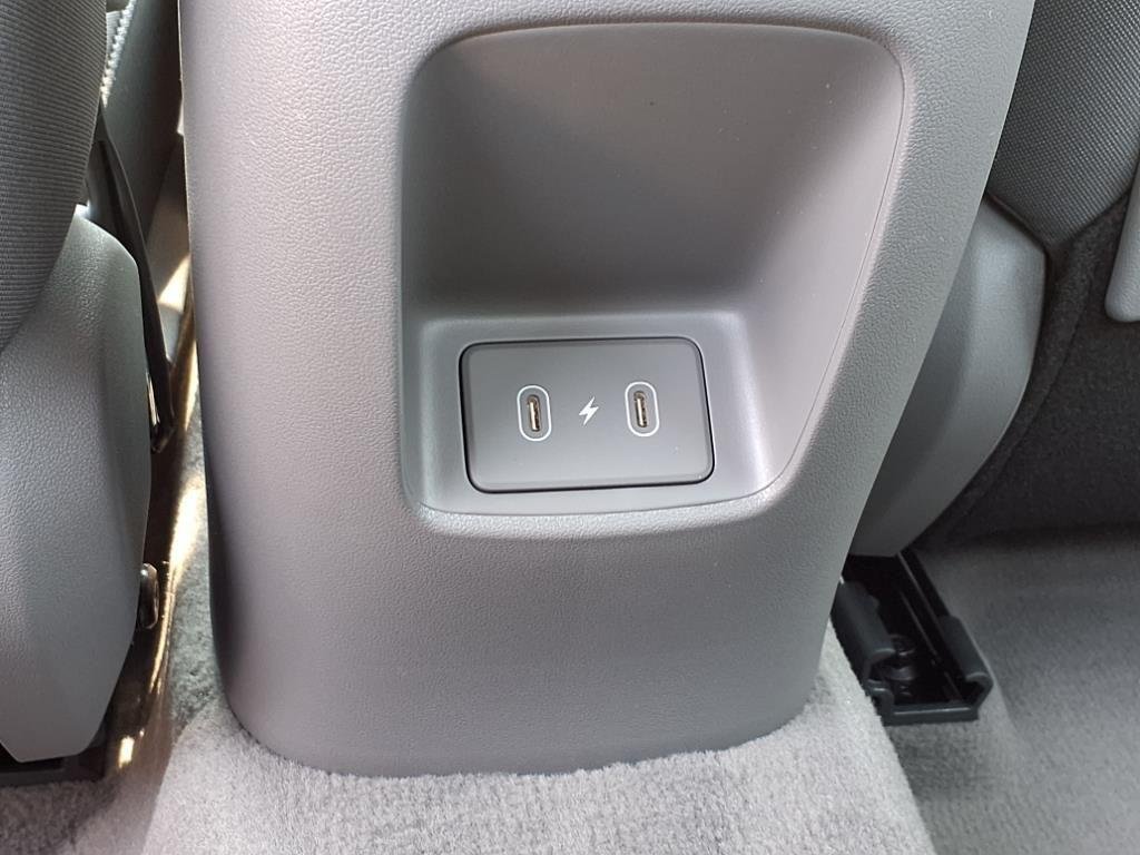 2025 Hyundai Elantra SE - Photo 29