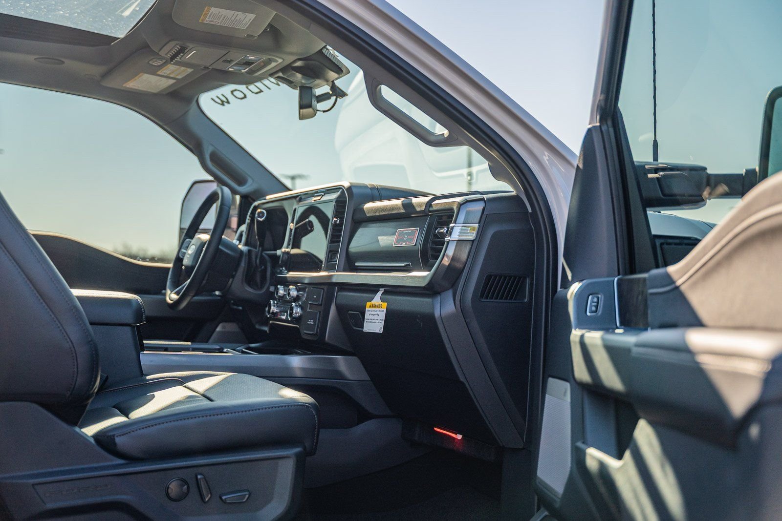 New 2026 Oxford White Ford F-250® Lariat® image 14
