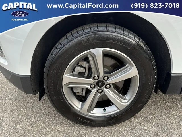 Used 2023 White Ford SEL image 12