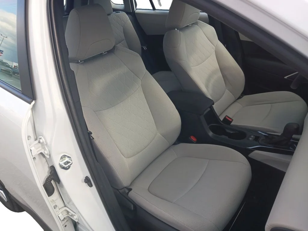Used 2022 Beige Toyota L image 27