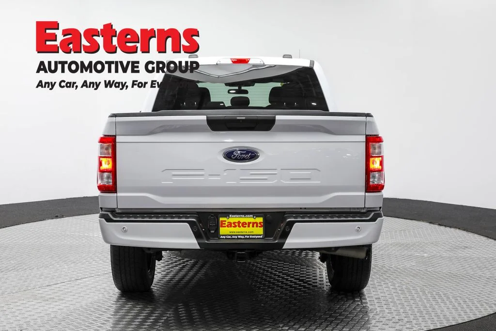 Used 2021 White Ford XL image 6